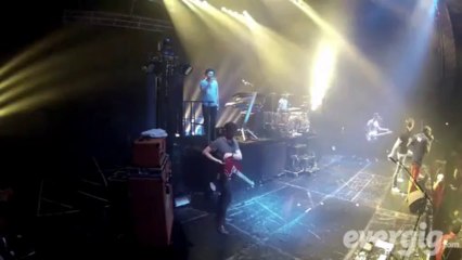 Skip The Use "Song 2" - Zénith de Paris-La Villette - Concert Evergig Live - Son HD