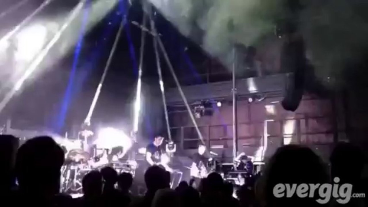 Goose "Black gloves" - La Gaîté Lyrique - Concert Evergig Live - Son HD