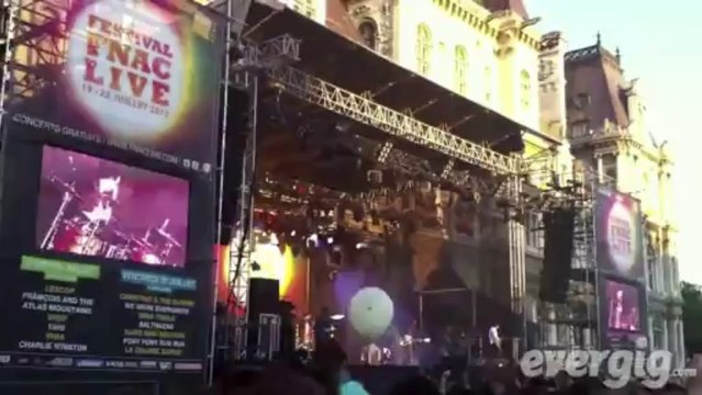 Pony Pony Run Run Out of control - Hotel de Ville - Paris - Concert Evergig Live - Son HD