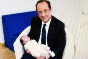 ZAPPING ACTU DU 03/12/2013 - François Hollande en photo avec un bébé