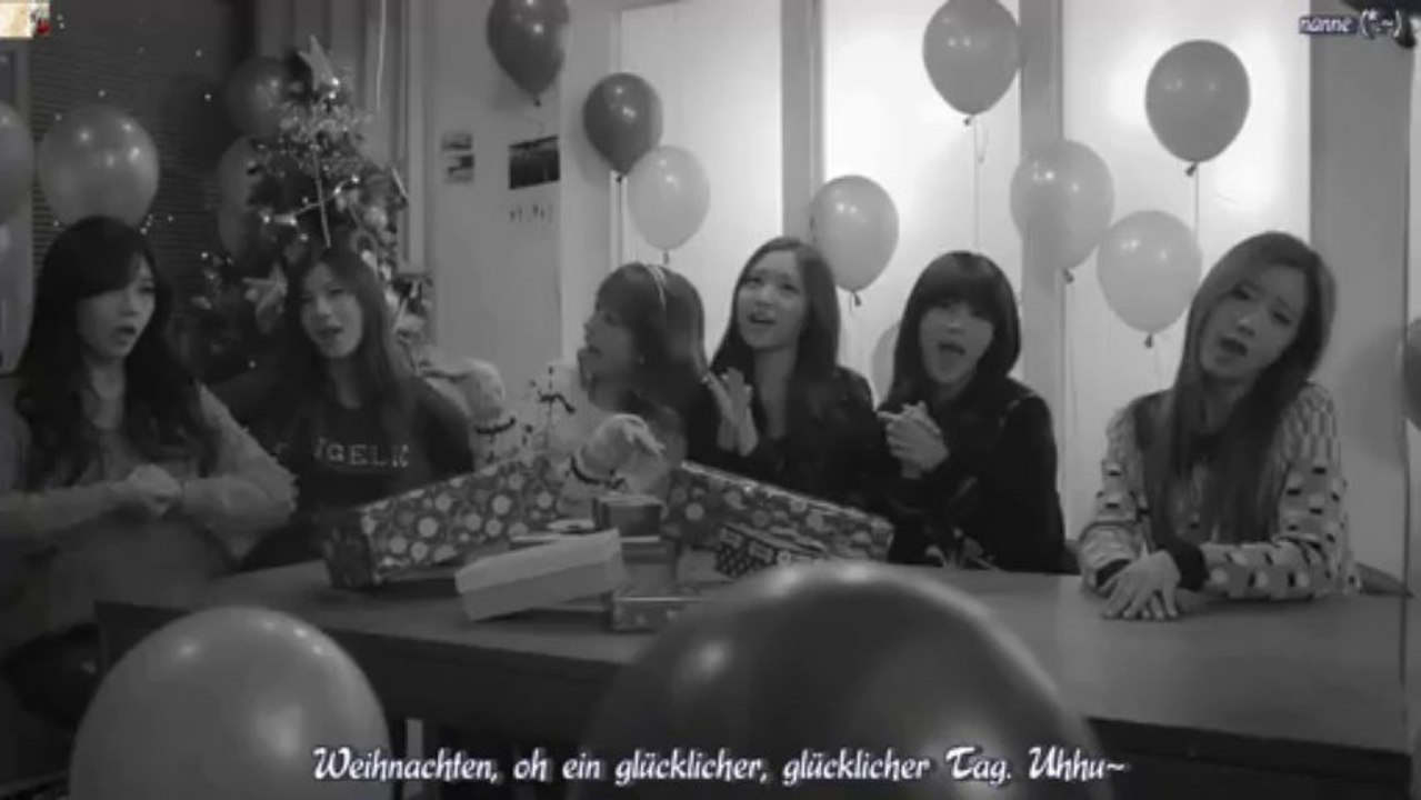 Cube Artists - Christmas Song (크리스마스 노래)  [Black&White Ver.] k-pop [german sub]