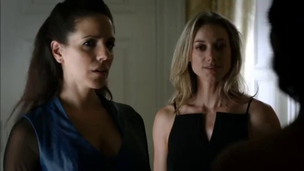 Lost Girl S 4 x 05 'Let The Dark Times Roll' - Promo