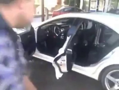 МОТИКА: Перење на нов Мерцедес CLS 350 CDI во Скопје