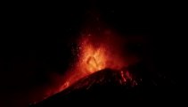 L'Etna est entré en activité mais ne menace pas les villages alentour