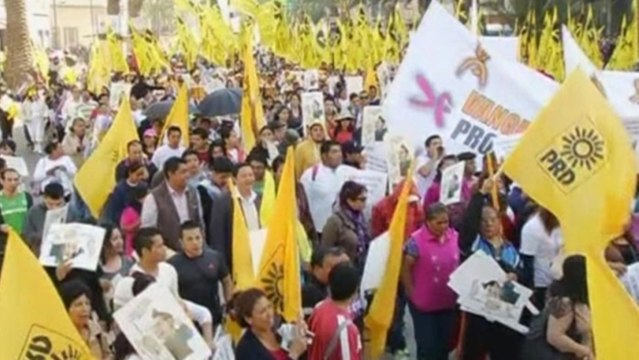 Mexican leftists protest energy revamp