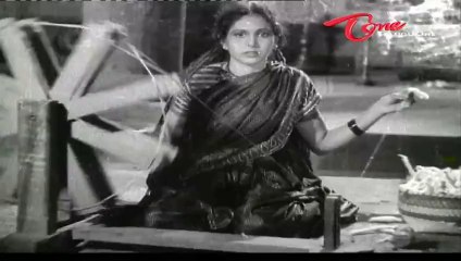 Mugguru Maratilu Songs - Vadakuma Ratnamu - Raja Kumari - Kamala Devi