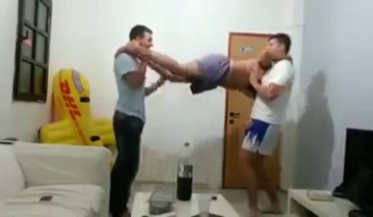 La broma del pájaro carpintero