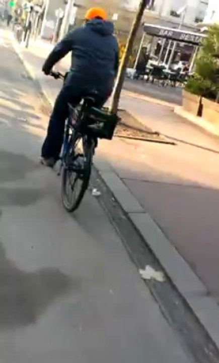 ad on bike
