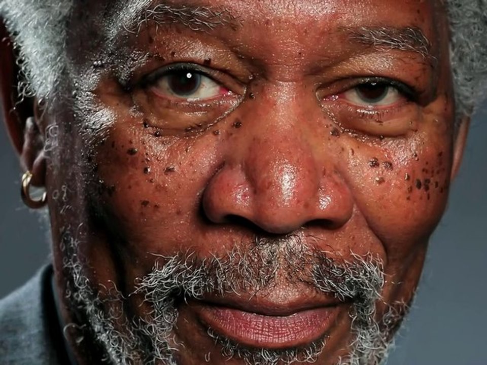 iPad Art - Pintando a Morgan Freeman con el dedo.