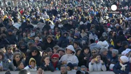 Pope leads prayer for nuns missing in Syria