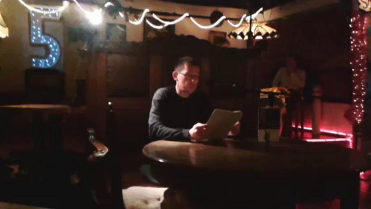 Tobias Tantius im Cafe Schrill _Teil 1