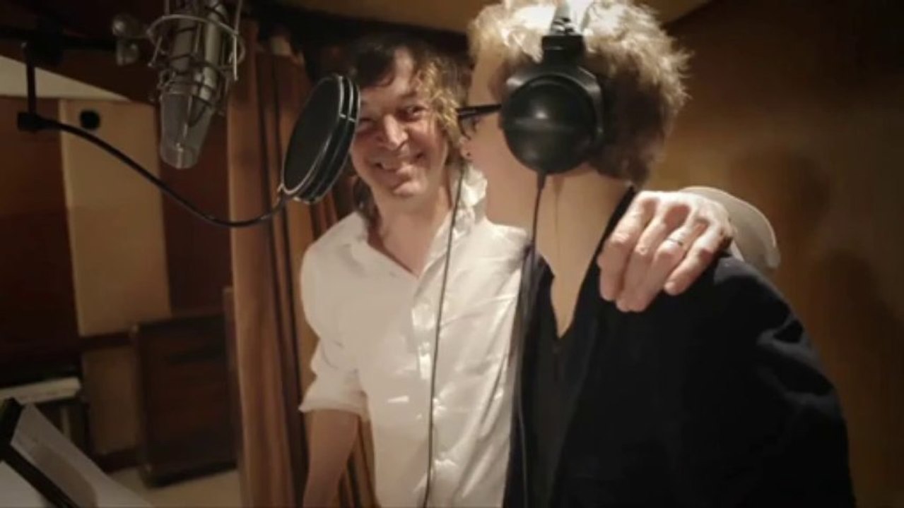 Arc en ciel, la chanson du Téléthon 2013 - Interview Cali