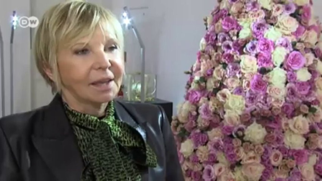 Weihnachtsbäume von Stardesignern | Euromaxx