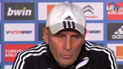 Baup félicite les prêtés