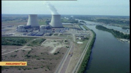 Nucléaire : l'engagement de François Hollande en question