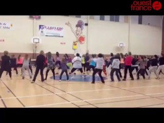 Zumba géante pour le Téléthon à Pont-l'Abbé
