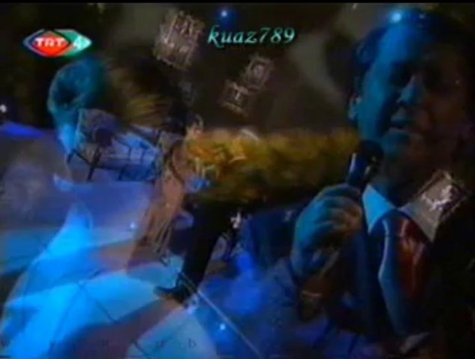 Ahmet ÖZHAN-Gönül Nedir Bilene Gönül Veresim Gelir