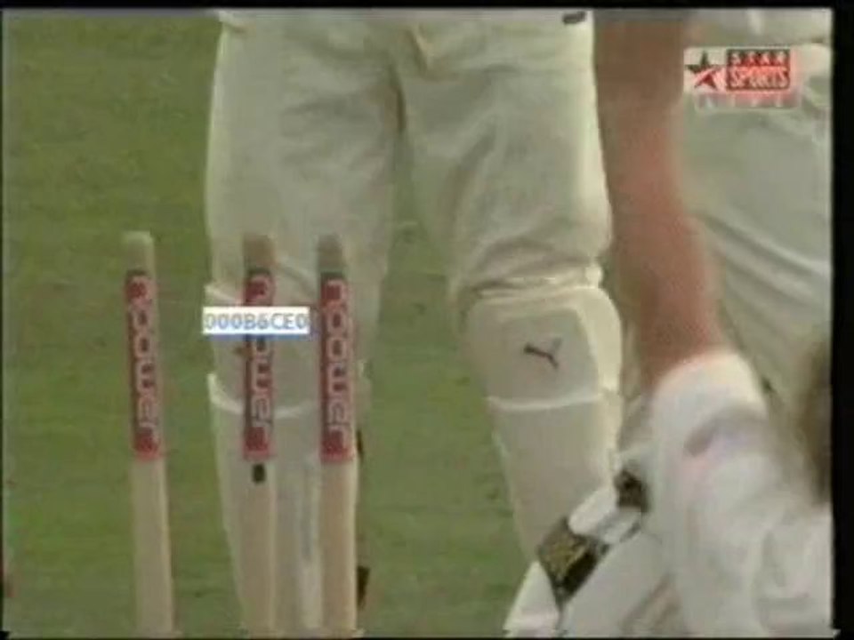 160530_2297_Ashes_2ndtest_WarnebowlsStrauss