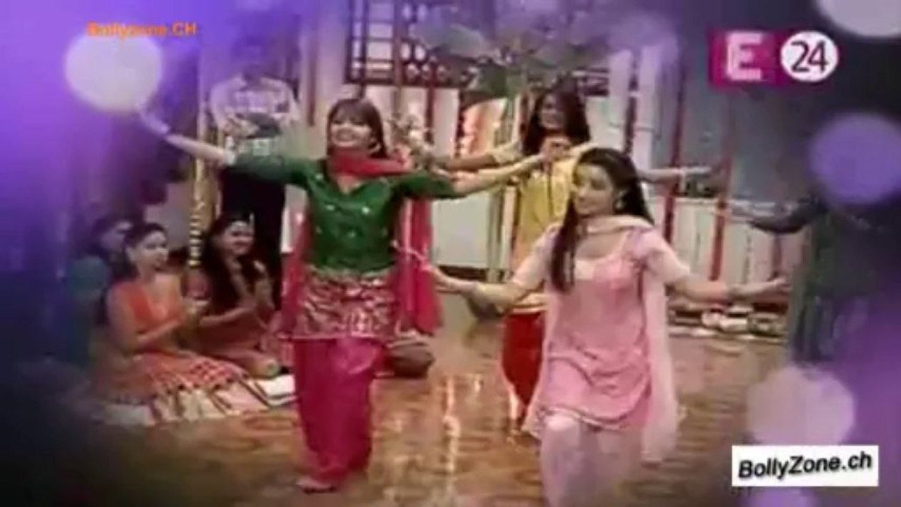 Dance Se Pehle Sharmayi Urmi!! - Doli Armano Ki - 6th Dec 2013