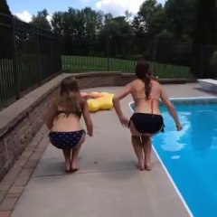 White Girls Twerking gone WRONG !!