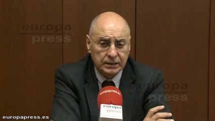 Ares critica ausencias en Día de la Constitución