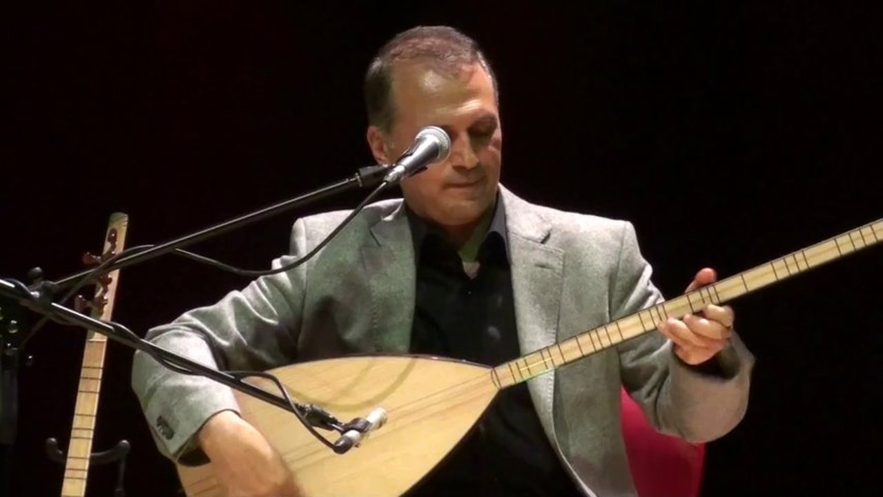 Erol PARLAK -Sevelim Birbirimizi- (Deyiş)