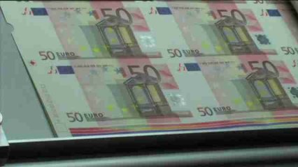 Moody's mejora la perspectiva de la deuda española de negativa a estable .