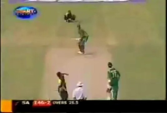 Shoaib Akhtar Too Fast For Jacques Kallis