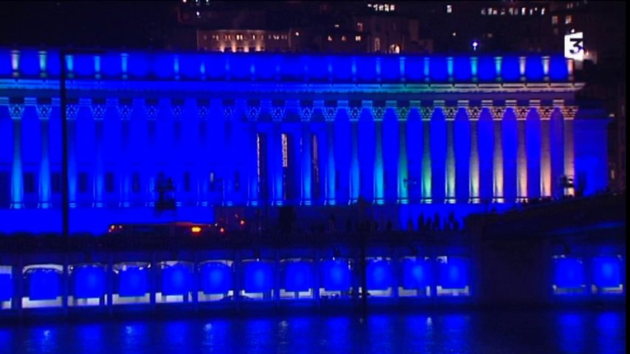 4 - LE GRAND ORCHESTRE DE FOURVIERE  Vue depuis les quais de Saône - Fête des lumières 2013