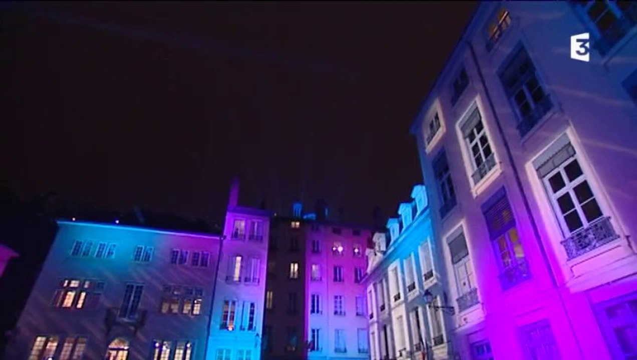 3 - RENCONTRES Cathédrale et place Saint-Jean - Fête des lumières 2013