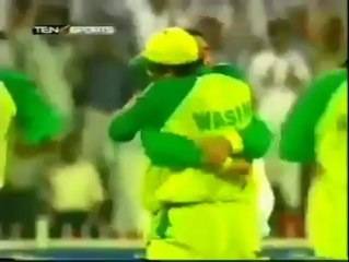 Abdul Razzaq Outstanding Bowling Against Sri Lanka