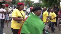 Singing, dancing Sowetans pay tribute to Mandela
