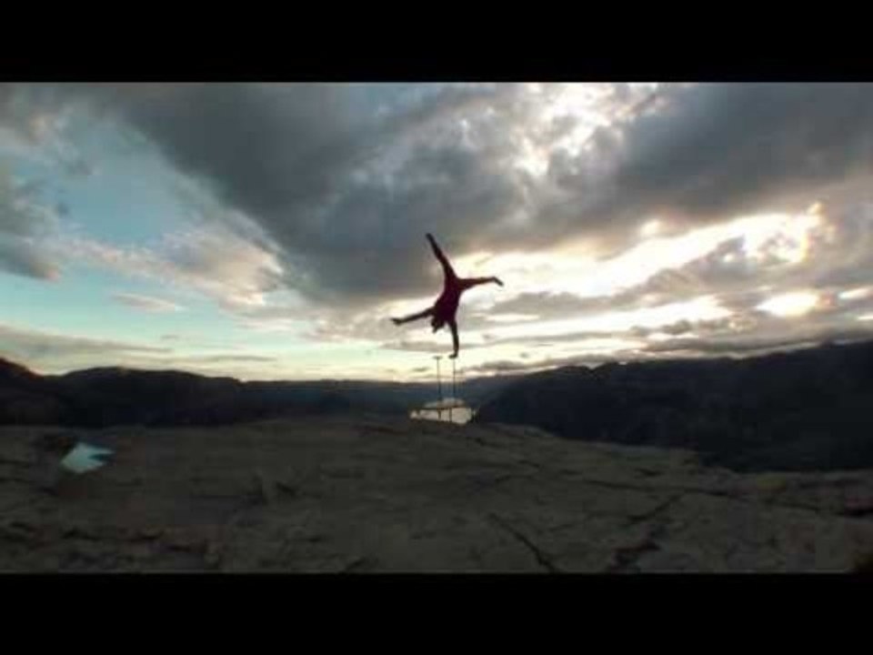 This Extreme Handstand Will Make You Nervous