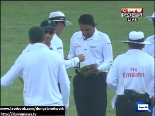 Du Plesis Doing Ball Tempering With His Trouser's Pocket Zip