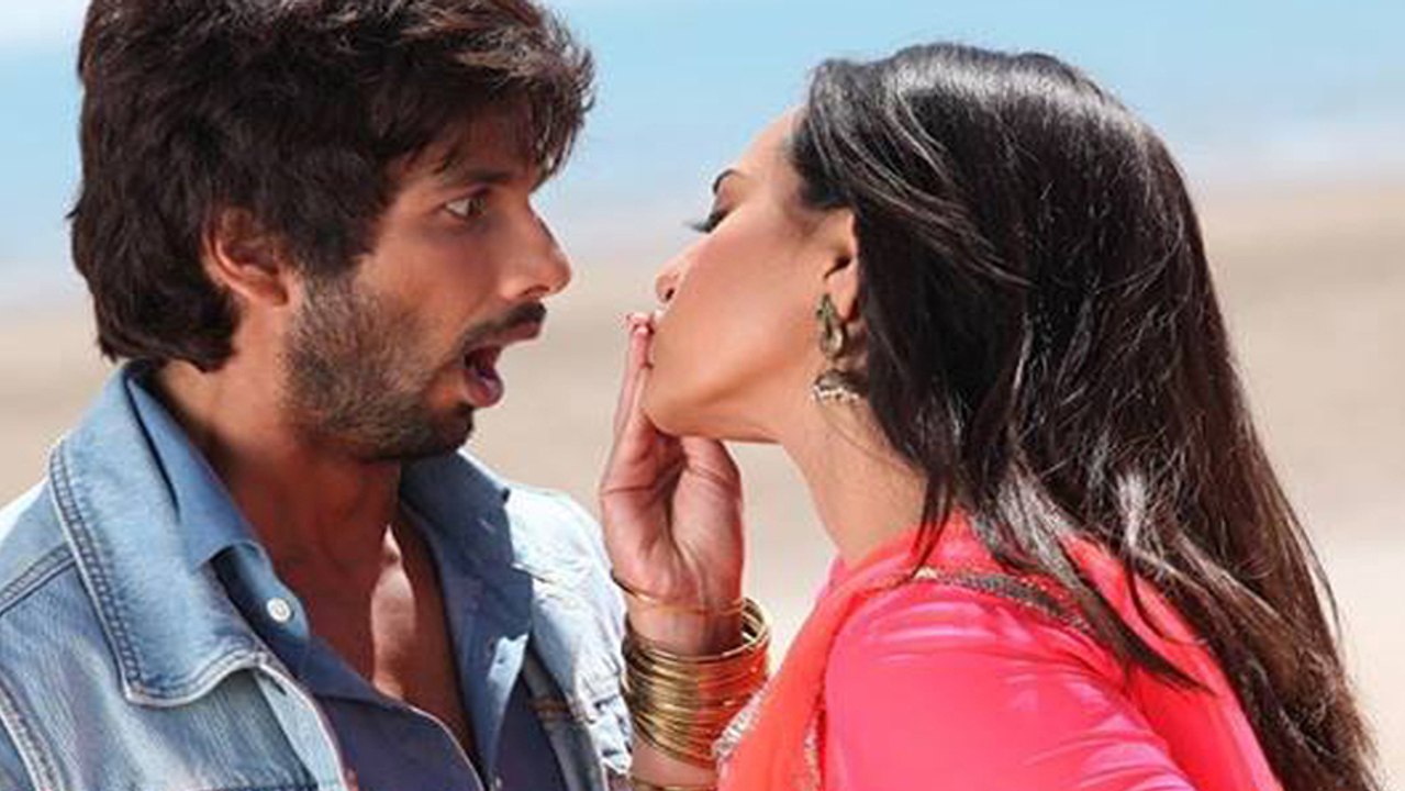 R Rajkumar Movie Review  - Its Ordinary Film