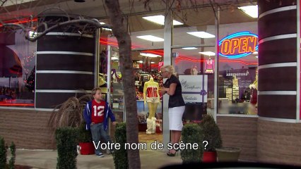 La Vendeuse Sexy- JACKASS Bad GrandPa Extrait # 4