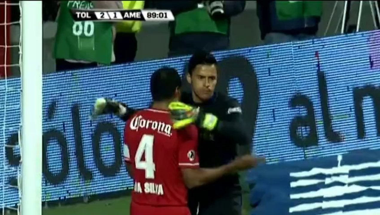 Piłka nożna: Fenomenalna parada Talavery