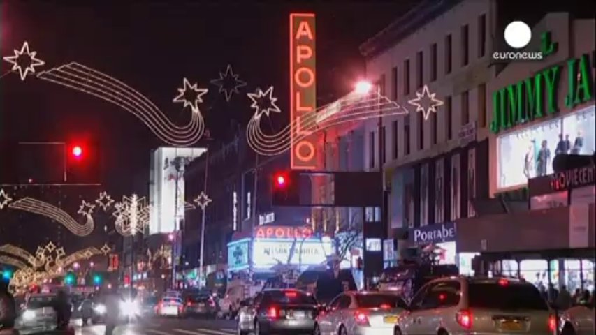 ⁣De Nairobi à Paris et New York, des anonymes disent leur admiration pour Mandela