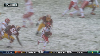 Dexter McCluster 57-yard punt return