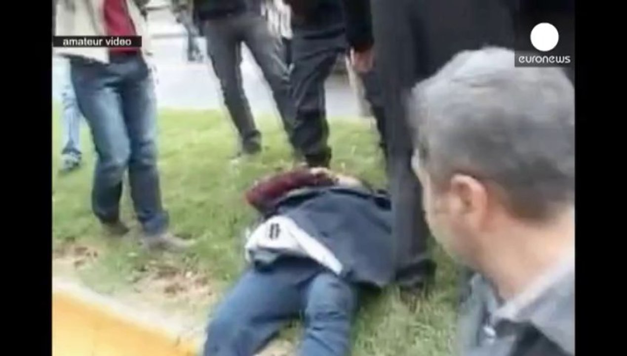 Deaths of two Kurds provoke further clashes in Turkey