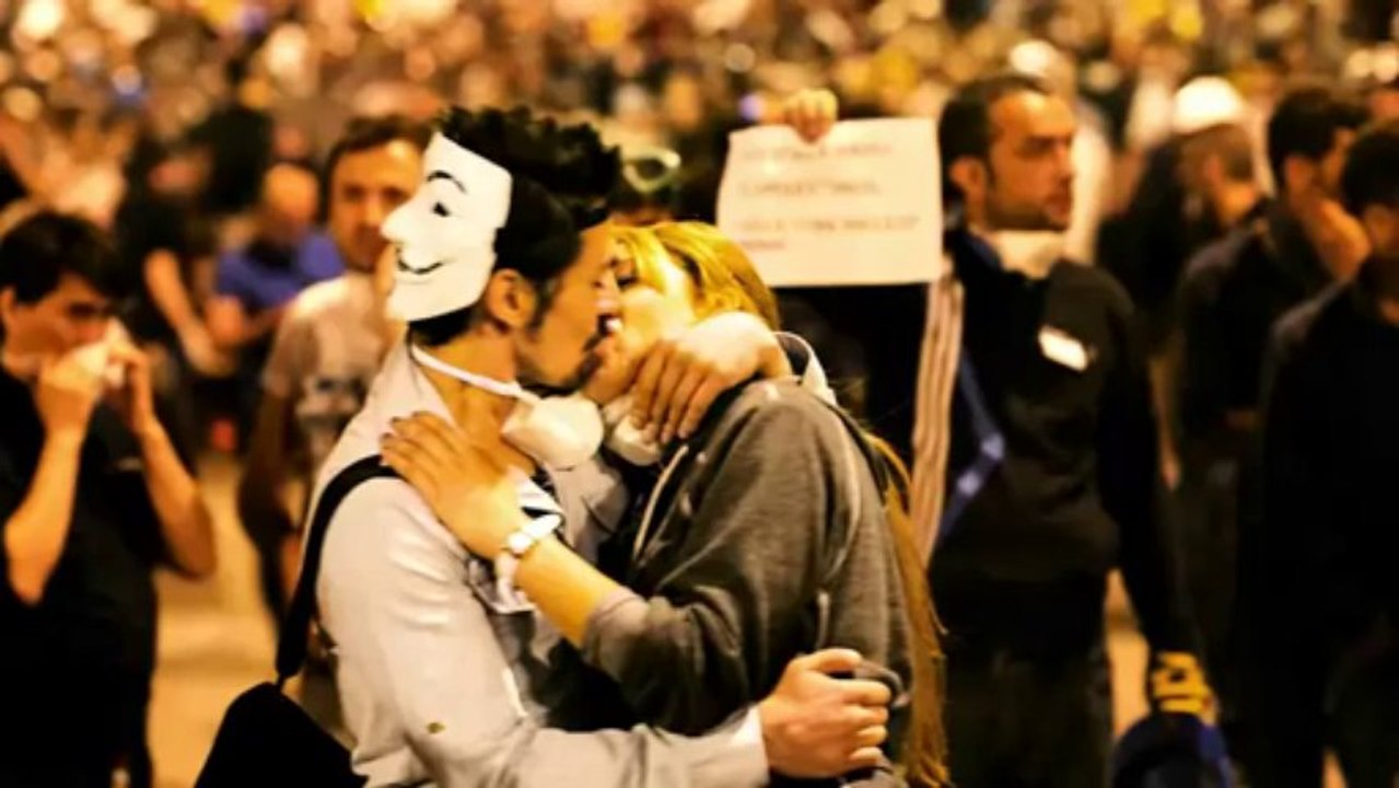 Barikat (Barricade) is a photography book about the Gezi