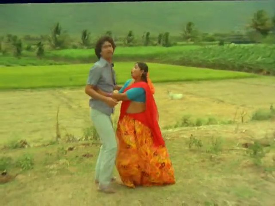 Ayarpadi Kannane - Prabhu, Viji, Silk Smitha, Suresh - Kozhi Koovuthu - Tamil Classic Movie