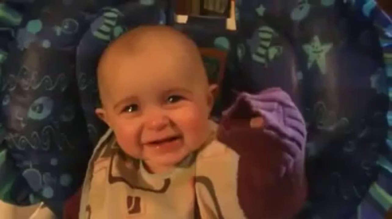 Baby_s_Emotional_Reaction_to_Her_Mother_s_Singing_Interesting_Things_1226114_364915243648210_9160897_n