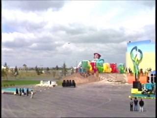 MIRAPOLIS : reportage sur la faillite du parc -décembre 2013-