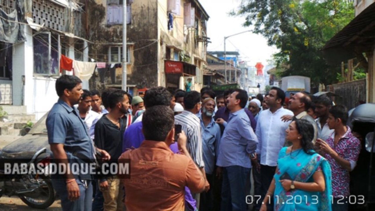 Dengue Malaria Awareness drive held on 7th Nov 2013 by Baba Siddique.
