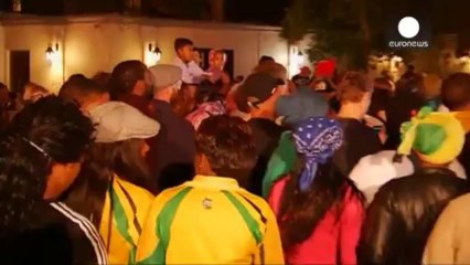 Il Sudafrica in preghiera: "Grazie Mandela"