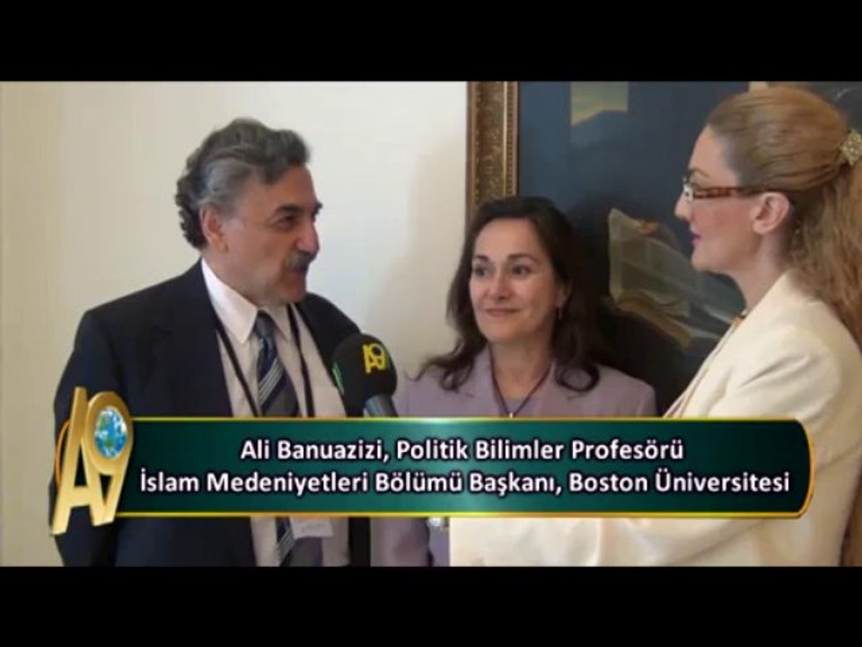 Valentine Moghadam, Norntheastern Üniversitesi, Sosyoloji Profesörü, Uluslararası İlişkiler Bölümü Başkanı