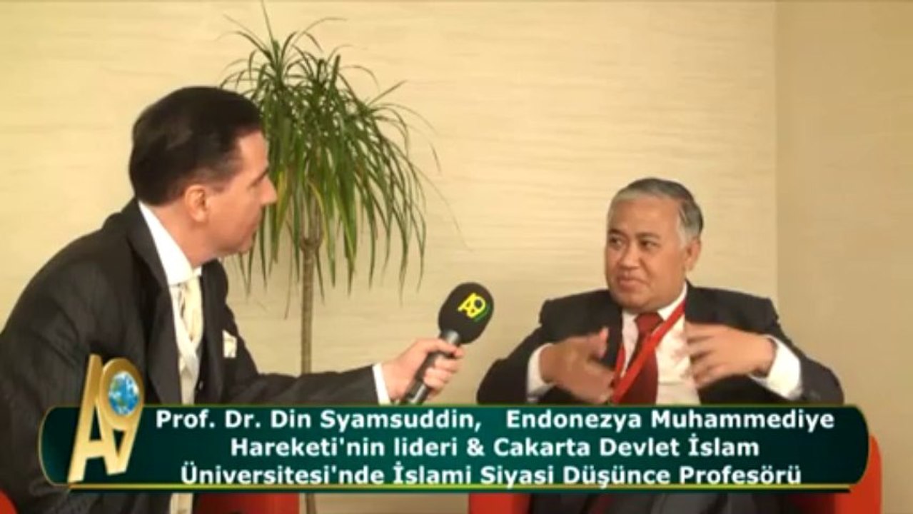 Prof. Dr. Din Syamsuddin, Endonezya Muhammediye Hareketi lideri & Cakarta Devlet İslam Üni.'de İslami Siyasi Düşünce Profesörü