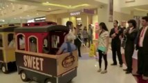 Funny Videos - Mall Proposal Fail  Facebook