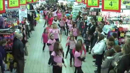 Flashmob Téléthon Saint-Jouan des Guérêts Samedi 07 Décembre 2013 avec Génération-Fitness
